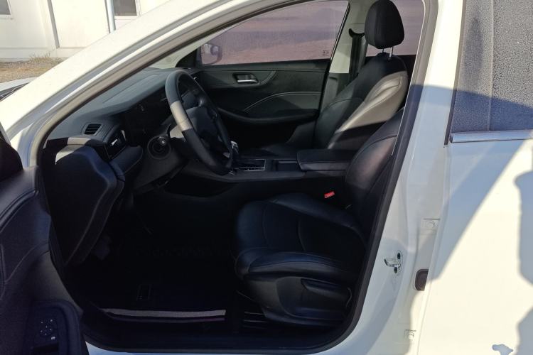 Used Roewe i5 2023 1.5L CVT Luxury Edition Left Front Seat