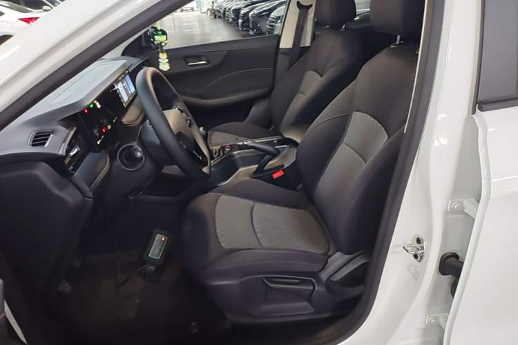 Used Roewe i5 2023 1.5L Manual Comfort Edition Left Front Seat