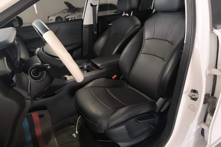 Used Roewe i5 2023 1.5L CVT Luxury Edition Left Front Seat
