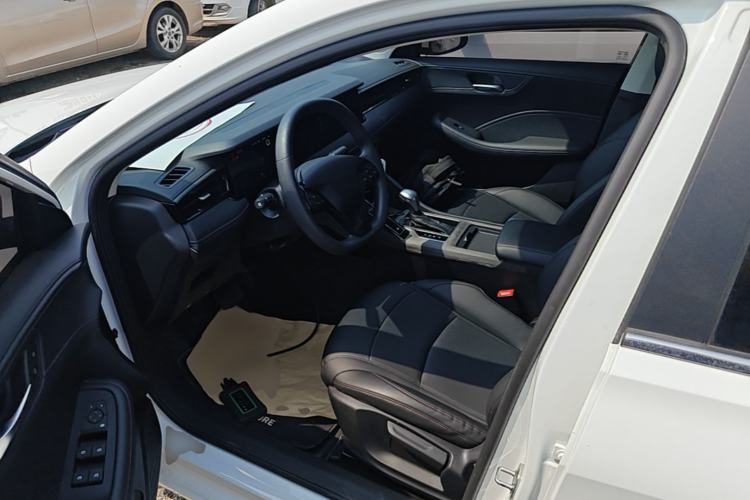 Used Roewe i5 2023 1.5L CVT Luxury Edition Left Front Seat