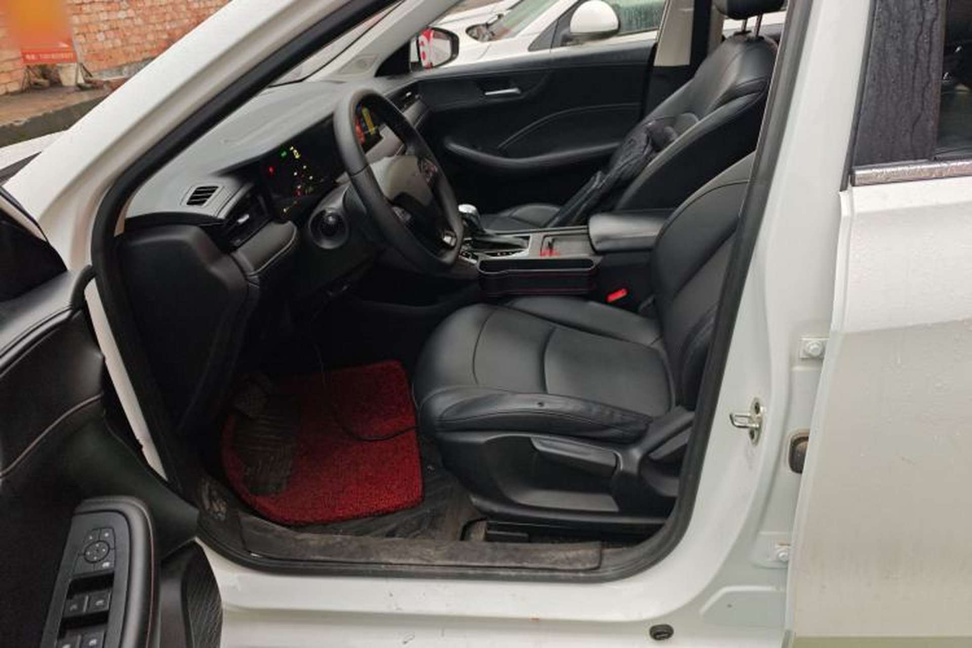 Used Roewe i5 2023 1.5L CVT Luxury Edition Left Front Seat