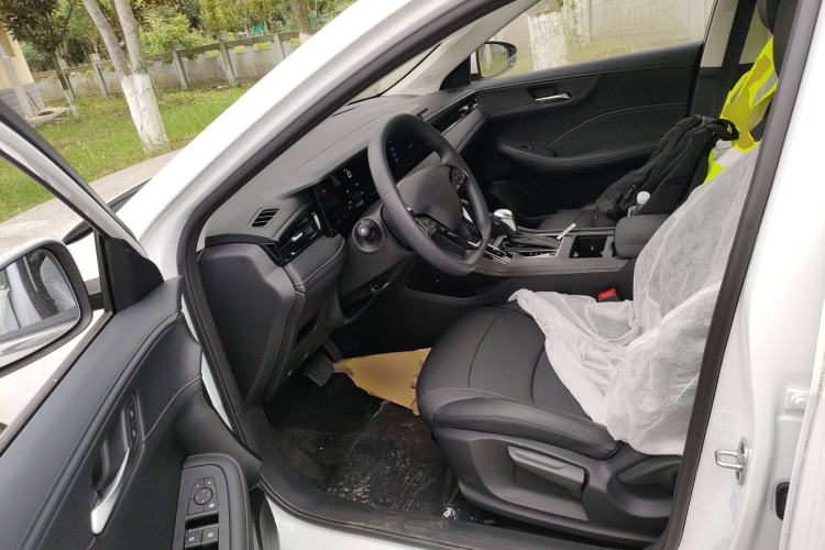 Used Roewe i5 2023 1.5L CVT Luxury Edition Left Front Seat