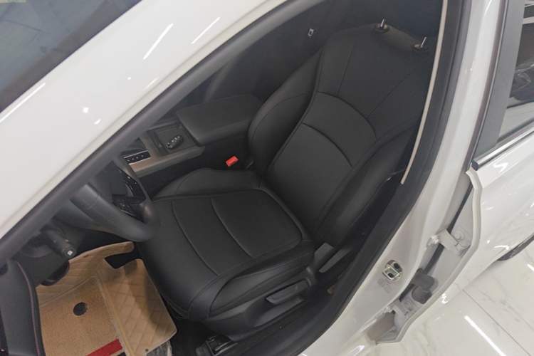 Used Roewe i5 2023 1.5L CVT Luxury Edition Left Front Seat
