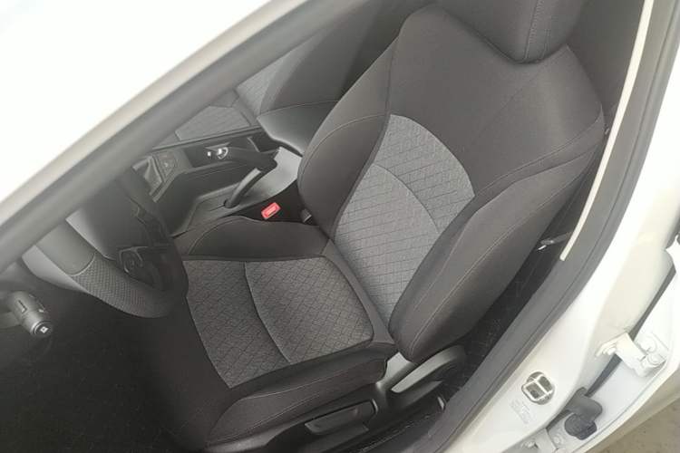 Used Roewe i5 2023 1.5L Manual Comfort Edition Left Front Seat