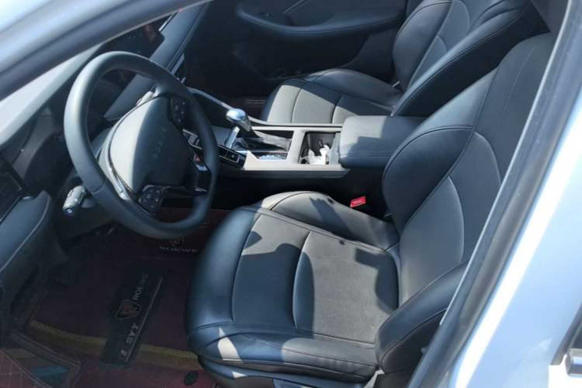 Used Roewe i5 2023 1.5L CVT Luxury Edition Left Front Seat