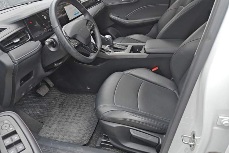 Used Roewe i5 2023 1.5L CVT Luxury Edition Left Front Seat
