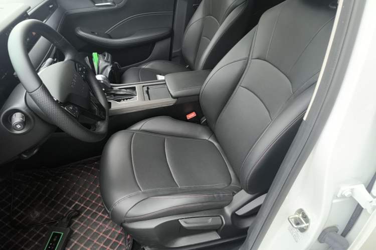Used Roewe i5 2023 1.5L CVT Luxury Edition Left Front Seat