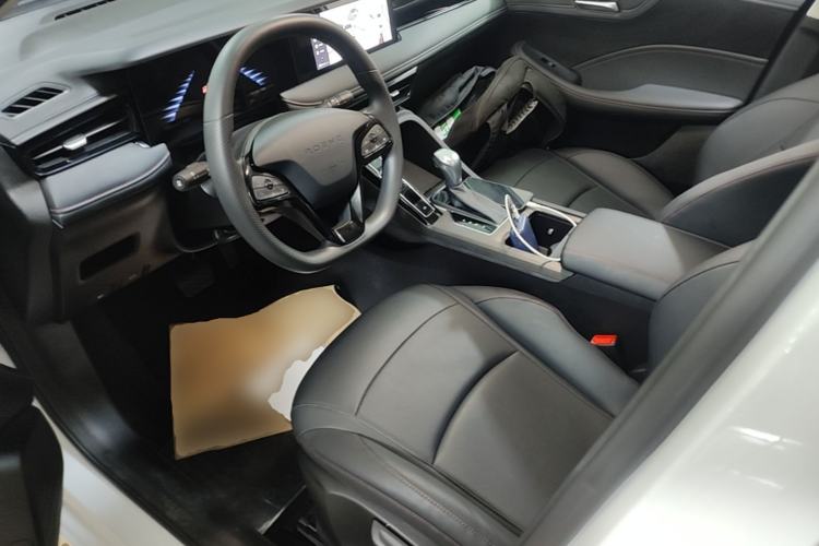 Used Roewe i5 2023 1.5L CVT Luxury Edition Left Front Seat
