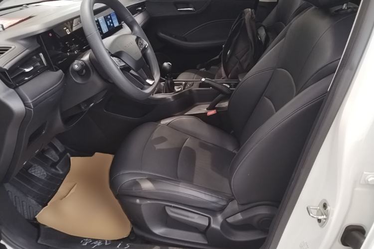 Used Roewe i5 2023 1.5L Manual Excellence Edition Left Front Seat