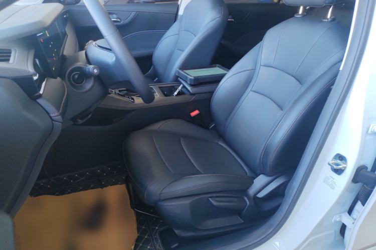Used Roewe i5 2023 1.5L CVT Luxury Edition Left Front Seat