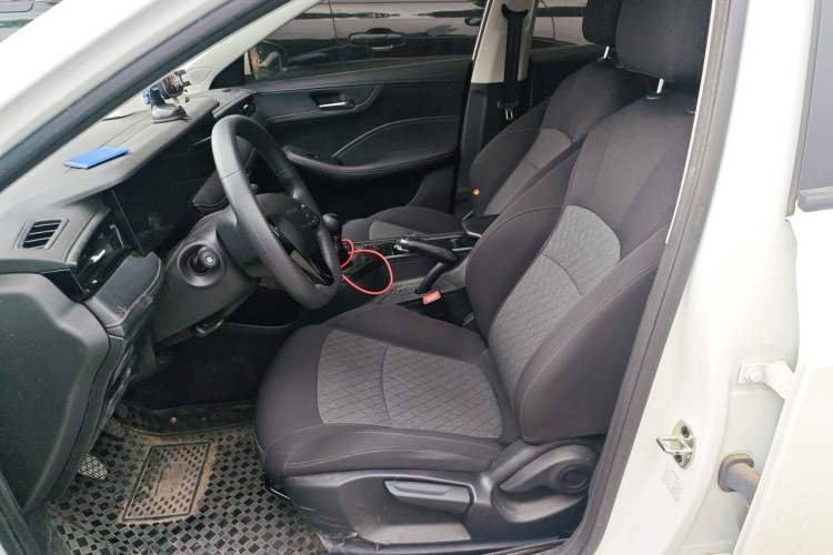 Used Roewe i5 2023 1.5L Manual Comfort Edition Left Front Seat
