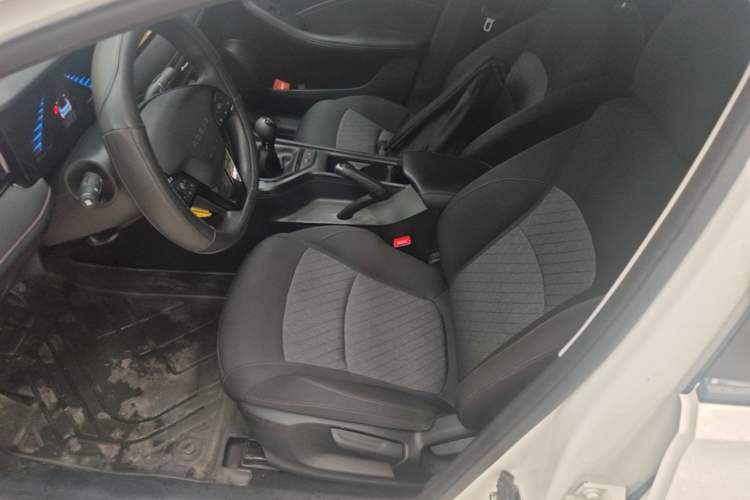 Used Roewe i5 2023 1.5L Manual Comfort Edition Left Front Seat