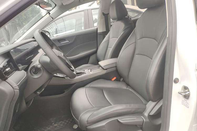 Used Roewe i5 2023 1.5L CVT Luxury Edition Left Front Seat