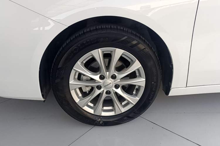 Used Roewe i5 2023 1.5L CVT Luxury Edition Left Front Wheel Hub