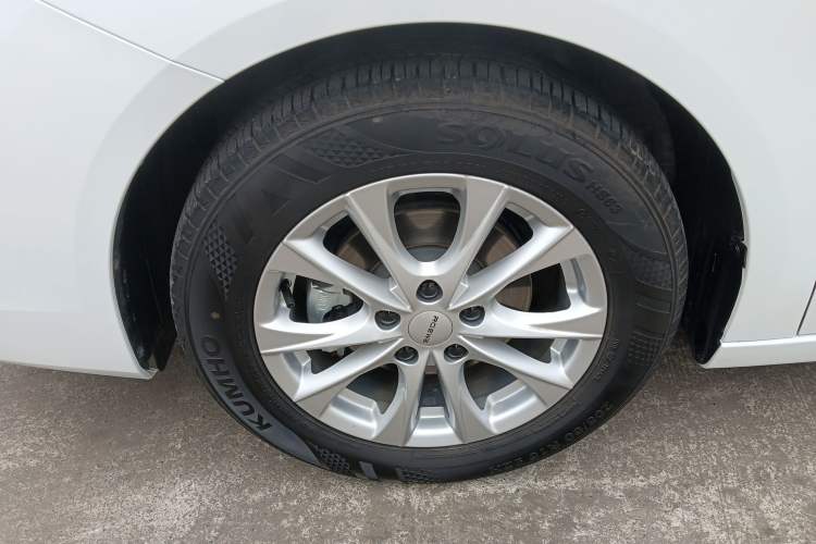 Used Roewe i5 2023 1.5L CVT Luxury Edition Left Front Wheel Hub