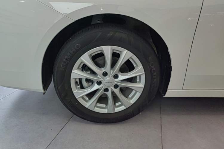 Used Roewe i5 2023 1.5L CVT Luxury Edition Left Front Wheel Hub