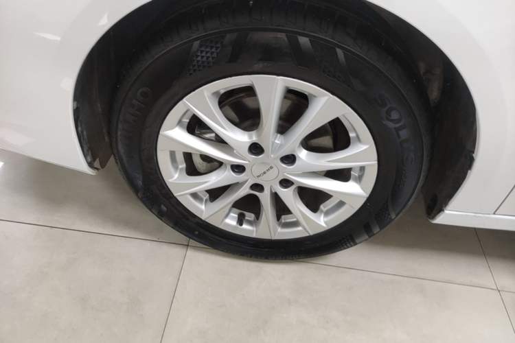 Used Roewe i5 2023 1.5L Manual Comfort Edition Left Front Wheel Hub