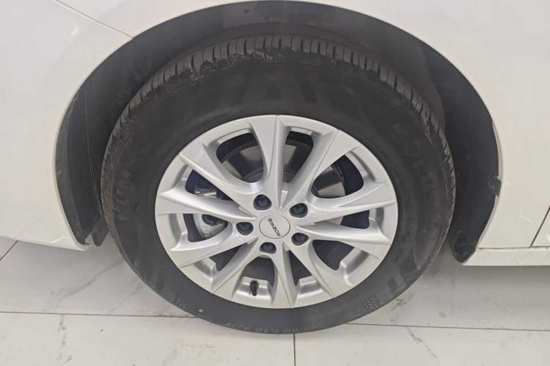Used Roewe i5 2023 1.5L CVT Luxury Edition Left Front Wheel Hub