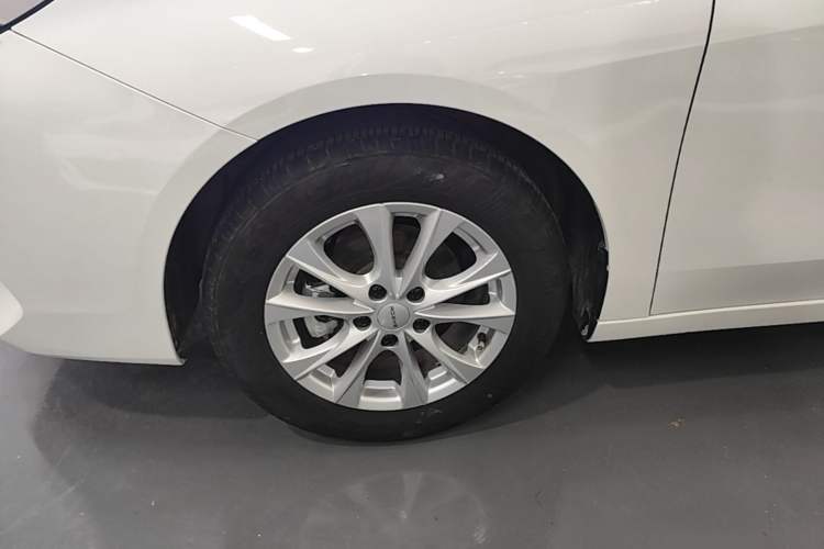 Used Roewe i5 2023 1.5L Manual Comfort Edition Left Front Wheel Hub