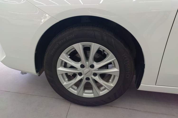 Used Roewe i5 2023 1.5L CVT Luxury Edition Left Front Wheel Hub