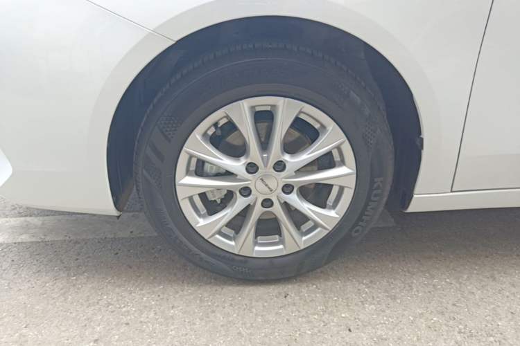 Used Roewe i5 2023 1.5L CVT Luxury Edition Left Front Wheel Hub