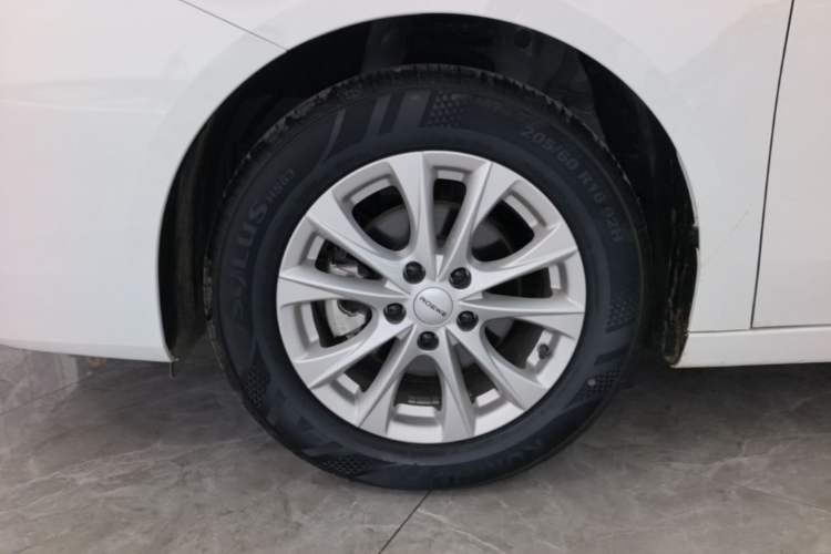 Used Roewe i5 2023 1.5L CVT Luxury Edition Left Front Wheel Hub