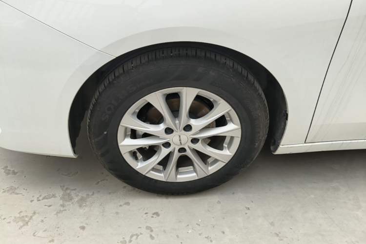 Used Roewe i5 2023 1.5L CVT Luxury Edition Left Front Wheel Hub