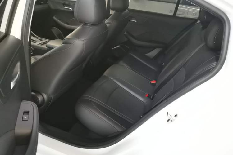 Used Roewe i5 2023 1.5L CVT Luxury Edition Left Rear Seat