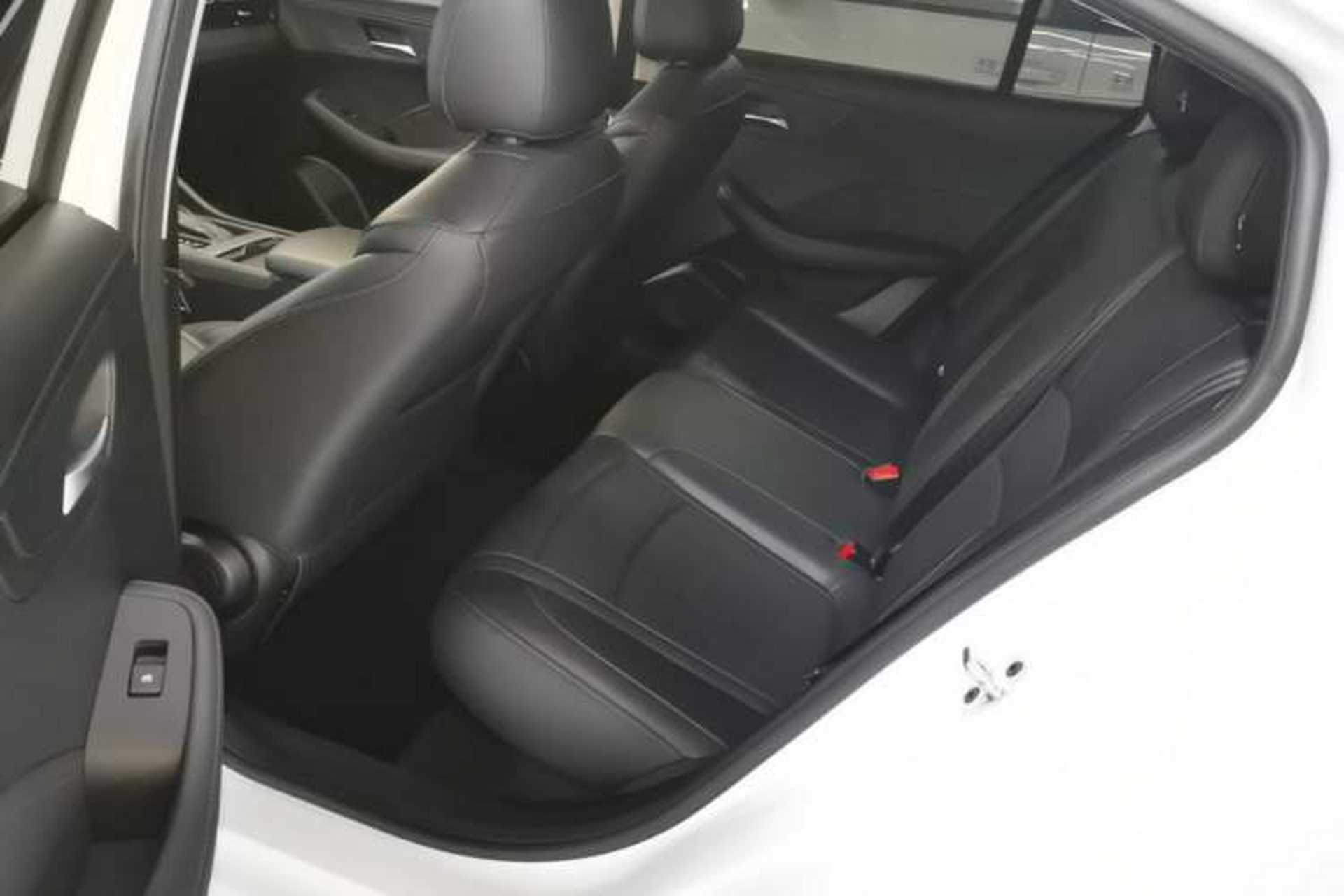 Used Roewe i5 2023 1.5L CVT Luxury Edition Left Rear Seat