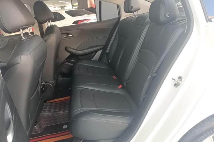 Used Roewe i5 2023 1.5L CVT Luxury Edition Left Rear Seat