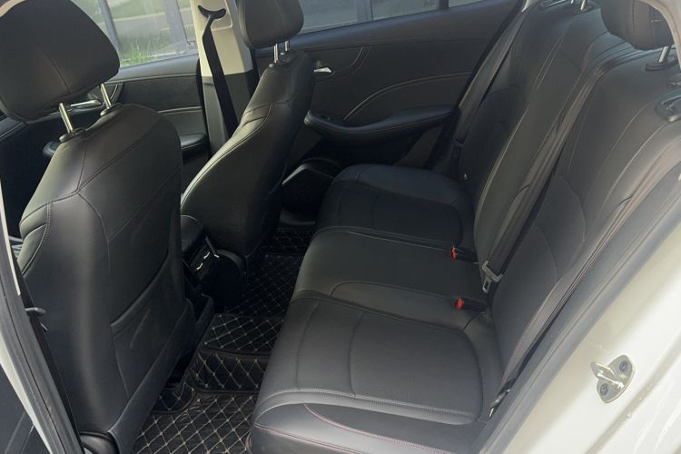 Used Roewe i5 2023 1.5L CVT Luxury Edition Left Rear Seat