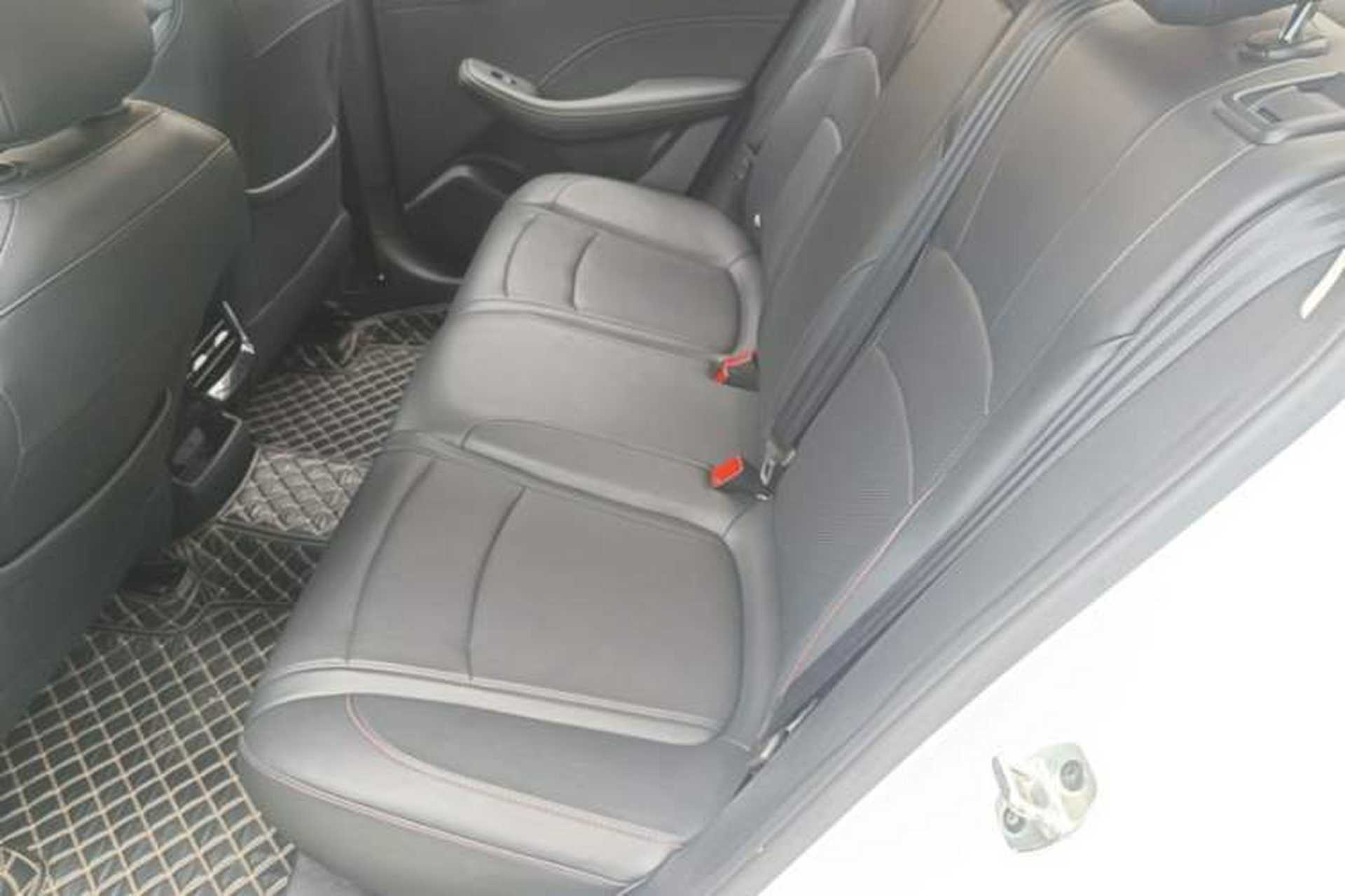 Used Roewe i5 2023 1.5L CVT Luxury Edition Left Rear Seat