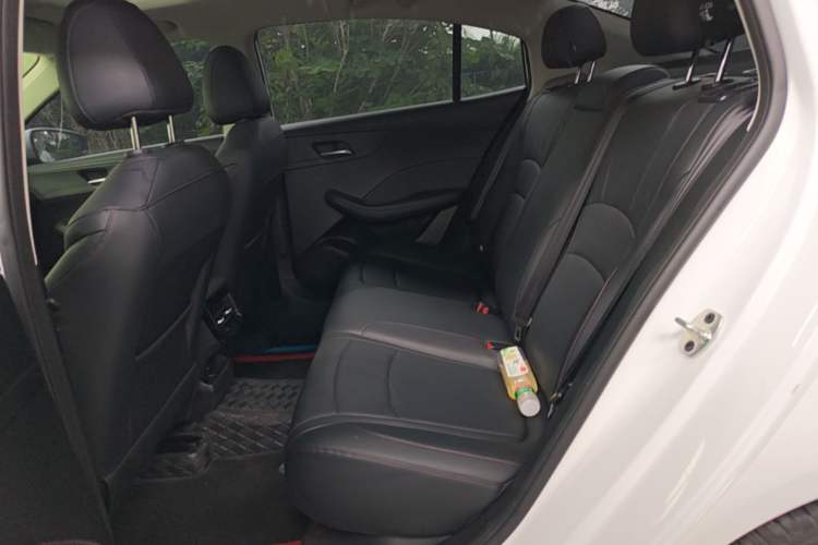 Used Roewe i5 2023 1.5L CVT Luxury Edition Left Rear Seat