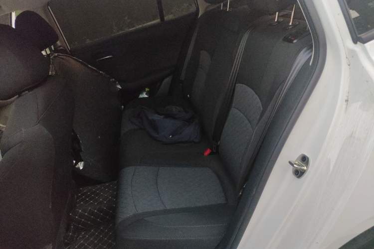 Used Roewe i5 2023 1.5L Manual Comfort Edition Left Rear Seat