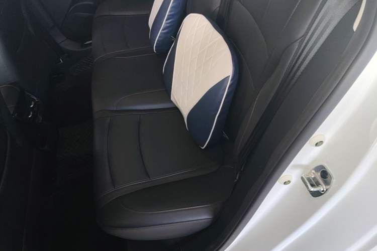 Used Roewe i5 2023 1.5L CVT Luxury Edition Left Rear Seat
