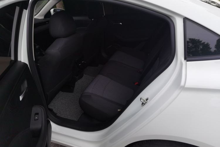 Used Roewe i5 2023 1.5L Manual Comfort Edition Left Rear Seat