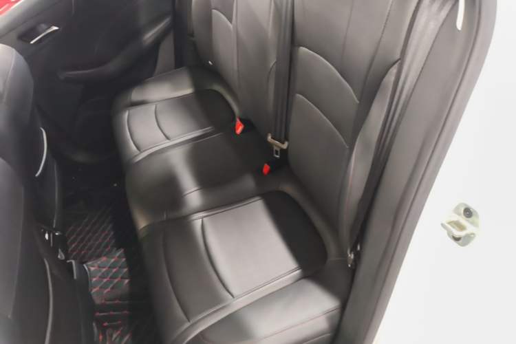Used Roewe i5 2023 1.5L CVT Luxury Edition Left Rear Seat