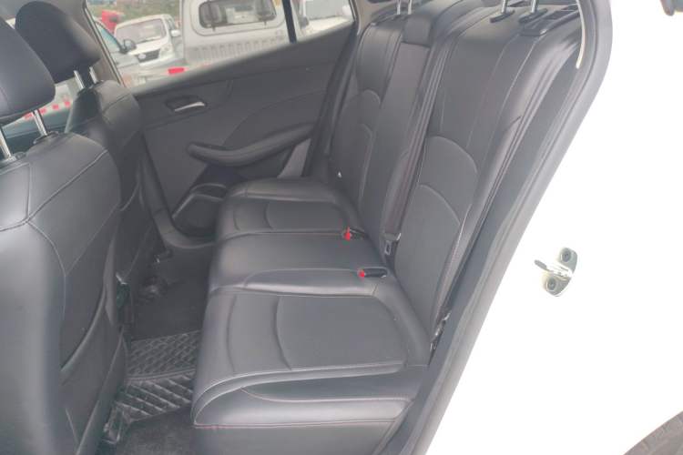 Used Roewe i5 2023 1.5L CVT Luxury Edition Left Rear Seat