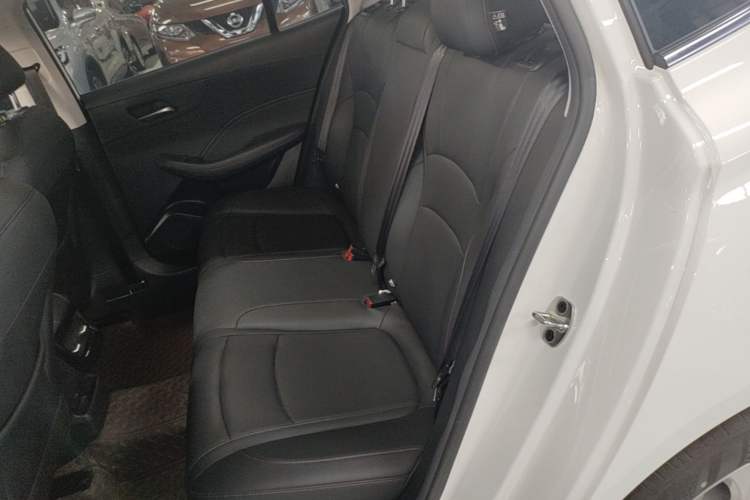 Used Roewe i5 2023 1.5L CVT Luxury Edition Left Rear Seat