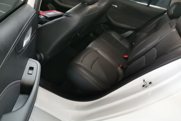 Used Roewe i5 2023 1.5L CVT Luxury Edition Left Rear Seat