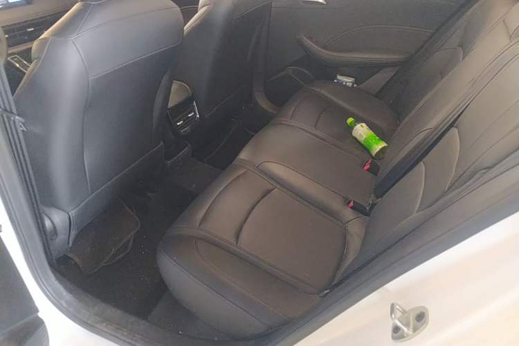 Used Roewe i5 2023 1.5L CVT Luxury Edition Left Rear Seat
