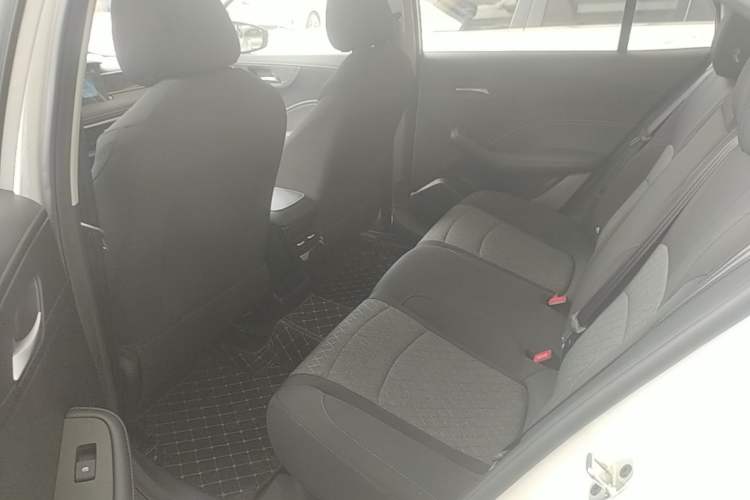 Used Roewe i5 2023 1.5L Manual Comfort Edition Left Rear Seat