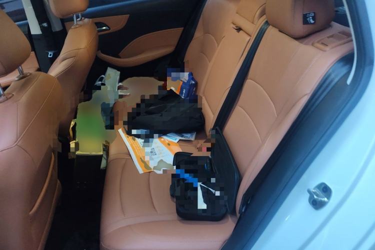 Used Roewe i5 2023 1.5L CVT Flagship Edition Left Rear Seat
