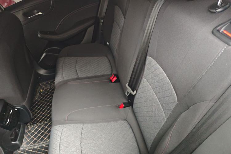 Used Roewe i5 2023 1.5L Manual Comfort Edition Left Rear Seat