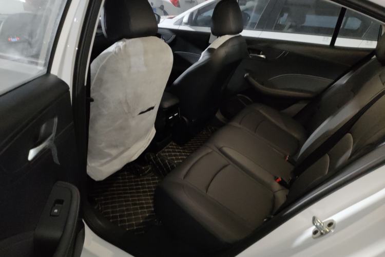 Used Roewe i5 2023 1.5L CVT Luxury Edition Left Rear Seat
