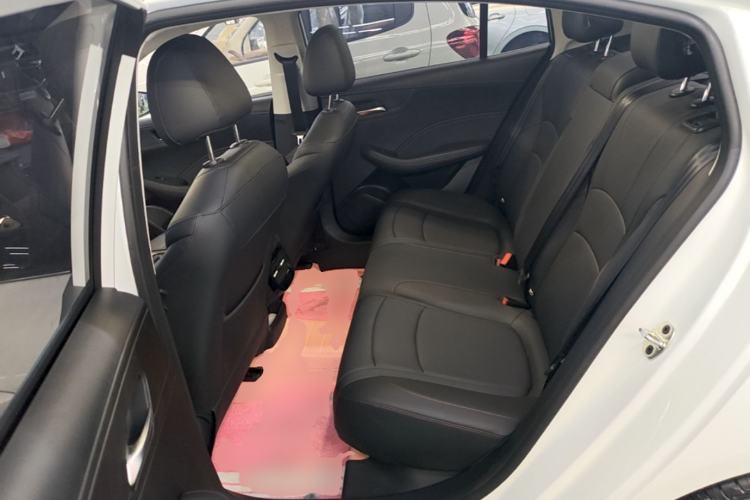 Used Roewe i5 2023 1.5L CVT Luxury Edition Left Rear Seat