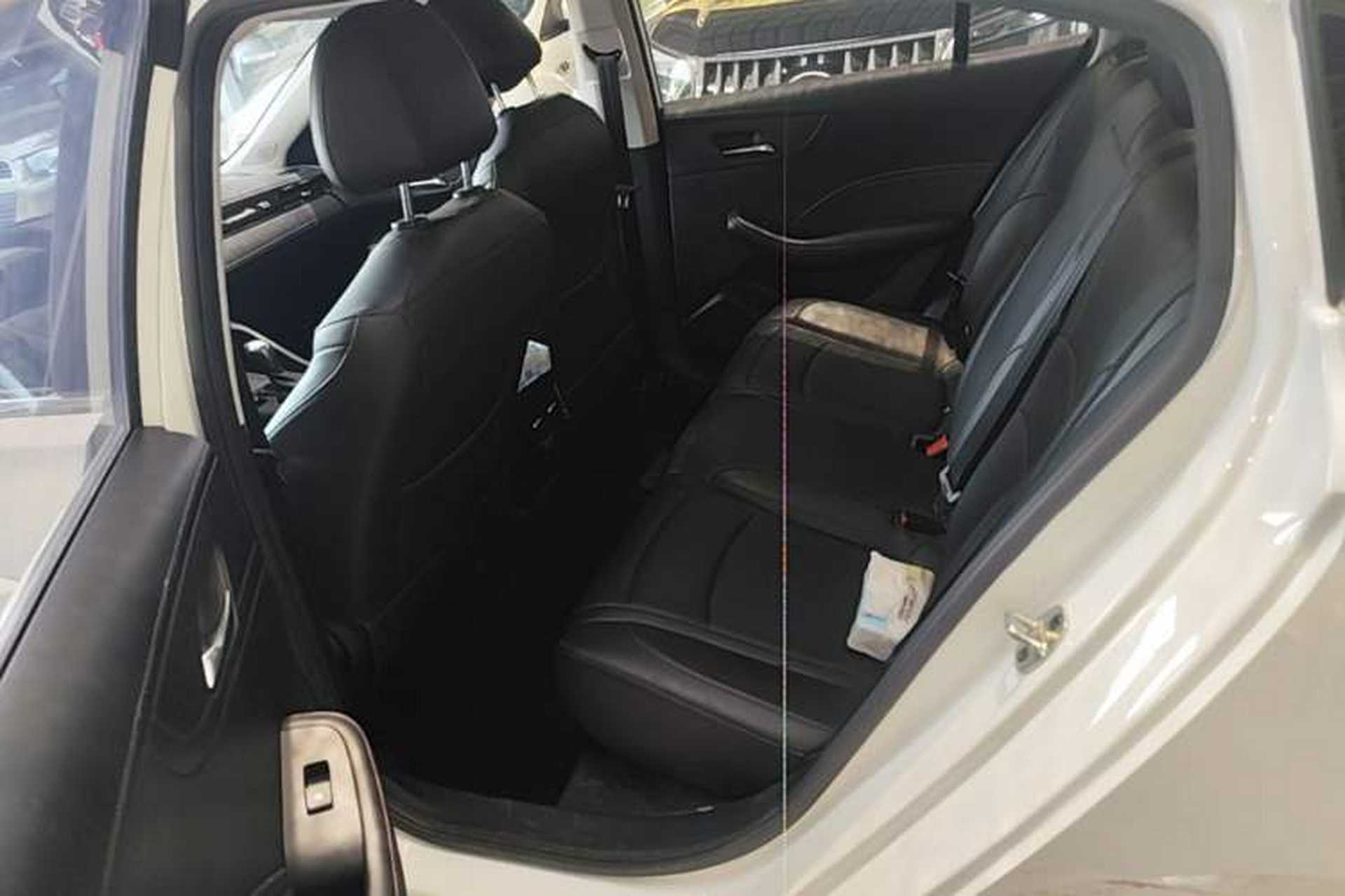 Used Roewe i5 2023 1.5L CVT Luxury Edition Left Rear Seat