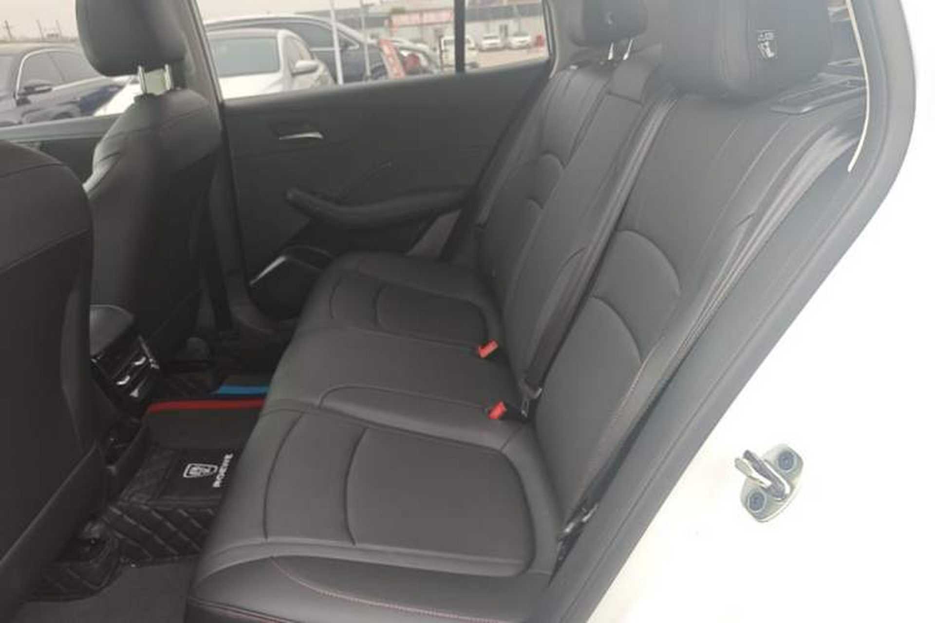 Used Roewe i5 2023 1.5L CVT Luxury Edition Left Rear Seat