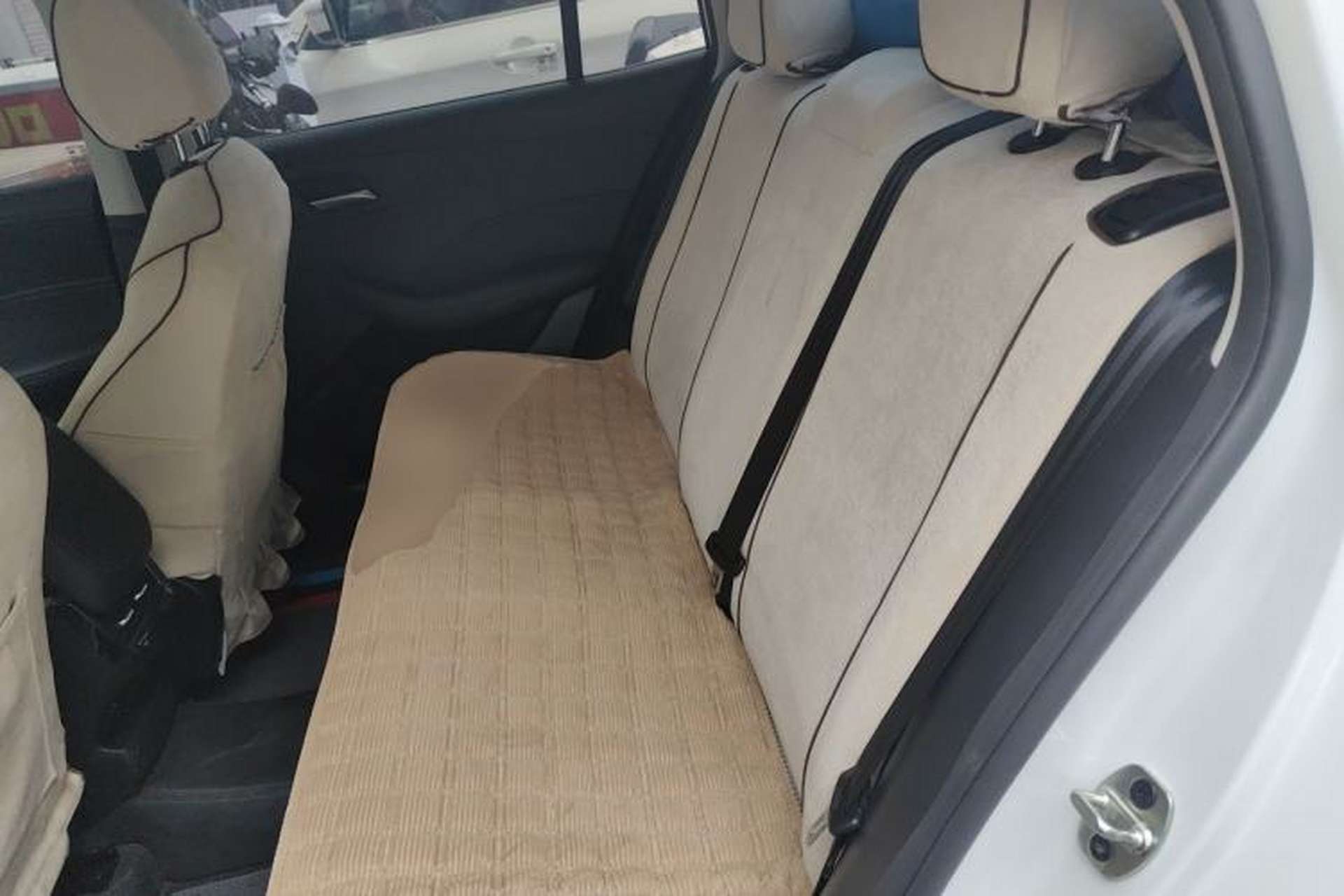 Used Roewe i5 2023 1.5L Manual Comfort Edition Left Rear Seat