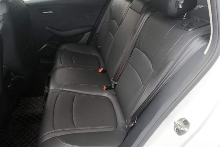 Used Roewe i5 2023 1.5L CVT Luxury Edition Left Rear Seat